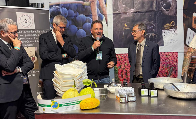 I prodotti amalfitani protagonisti al Merano WineFestival, il trionfo degli agrumi Aceto